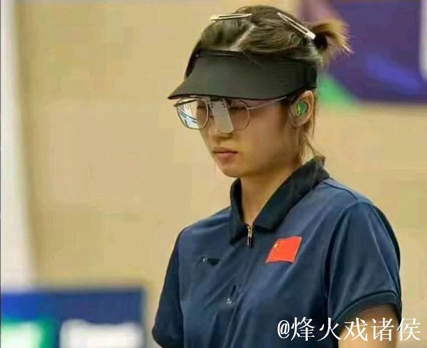 姚千寻再夺双银，四金傍身，中国队破世界纪录