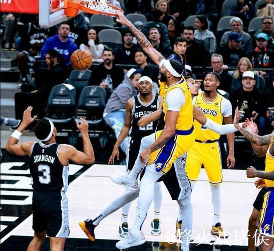 詹姆斯休战浓眉爆发30+11 湖人大胜开拓者止3连败 詹姆斯休战浓眉爆发30+11 湖人大胜开拓者止3连败